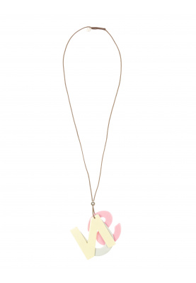 Letter necklace in Pink