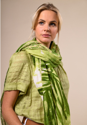 Linen and cotton scarf in Green