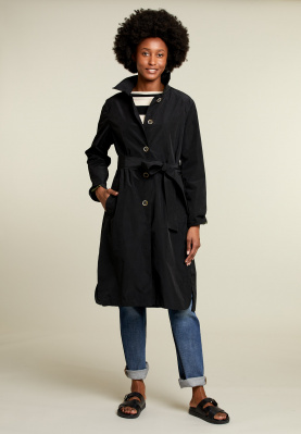 Black parka back pleat with button