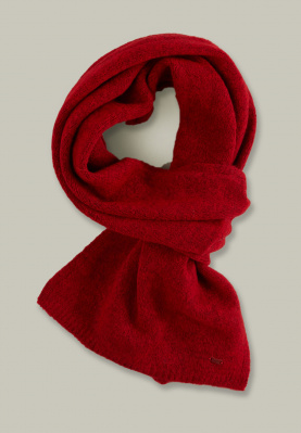 Red uni knitted scarf
