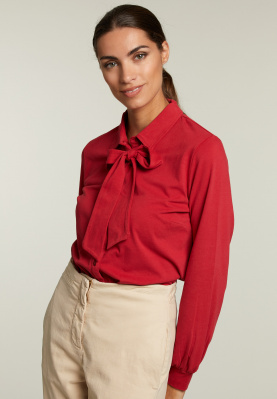 Red T-shirt with bow