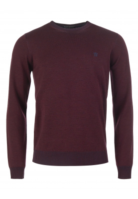 Slim fit round neck pullover in Red