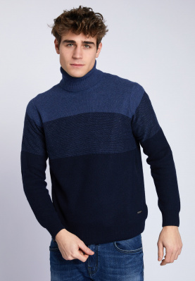 Slim fit roll neck pullover