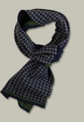 Knitted fantasy scarf navy