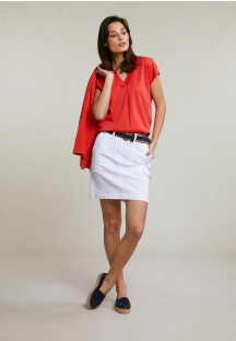 White short skirt applied pockets